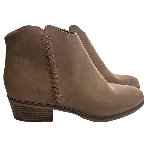 MIA Women's NEW Jaice Ankle Bootie with Stitching Detail Taupe Size 9 - Picture 1 of 6